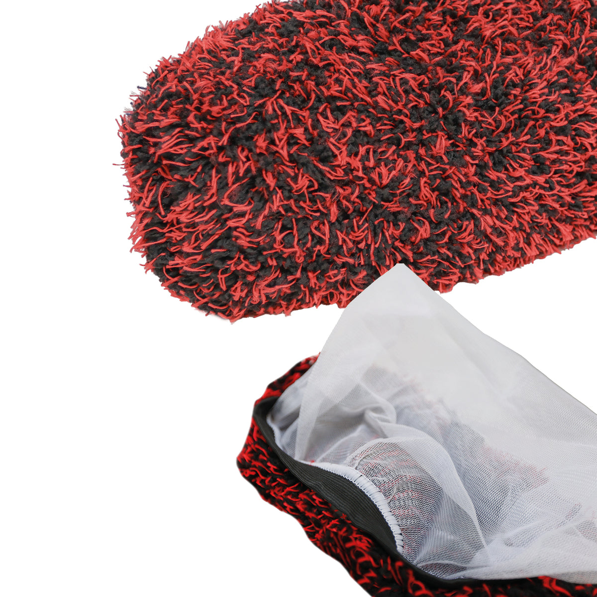 Außen- und Innenseite des Brush Cover mit schwarz-roter Mikrofaser und hellem Netzgewebe