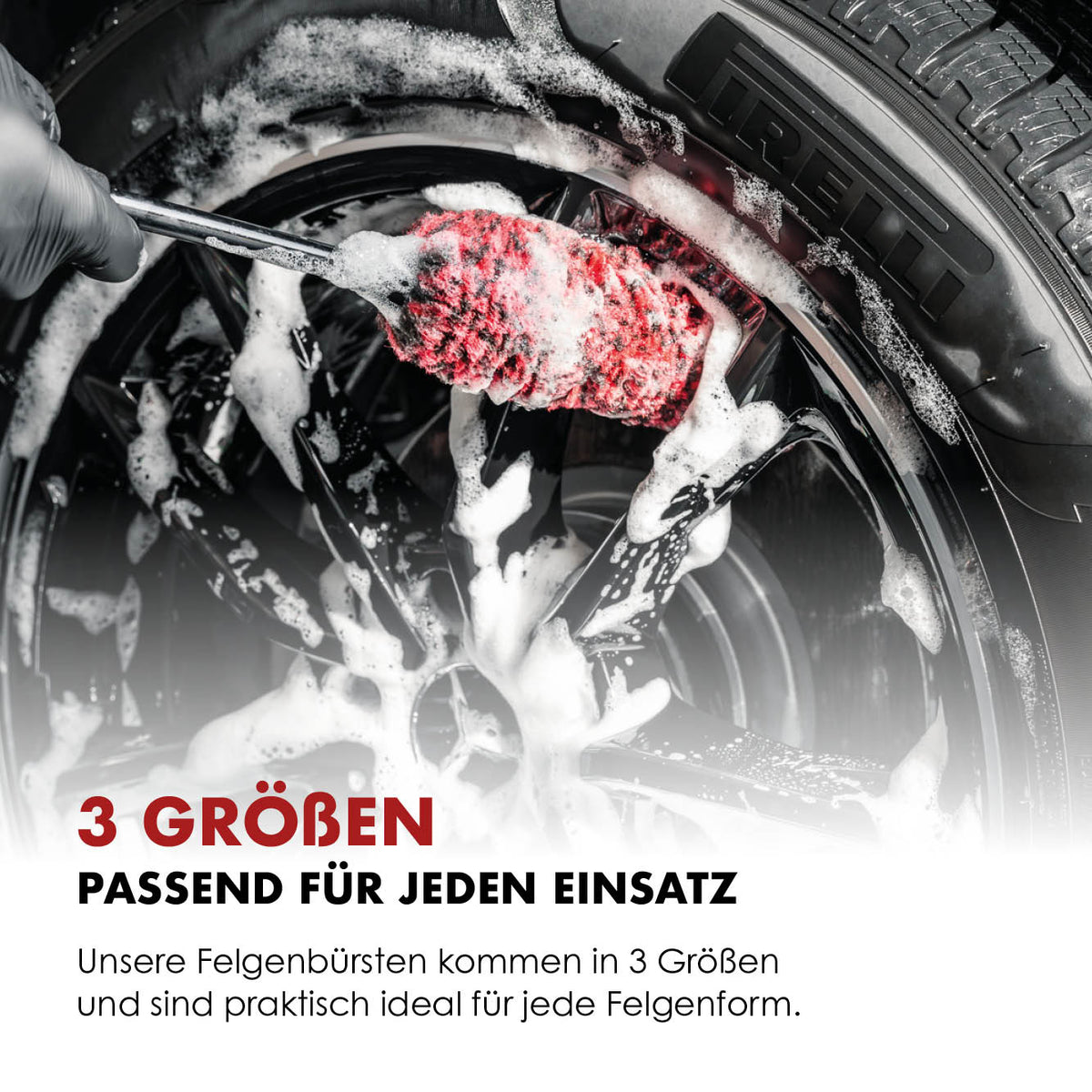 FiberForce Felgenbürste beim Reinigen einer eingeschäumten Felge